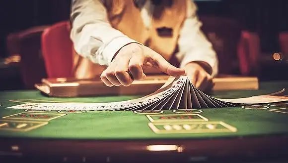 Pemain Indonesia menggunakan Lobby Game pgpaus di perangkat mobile